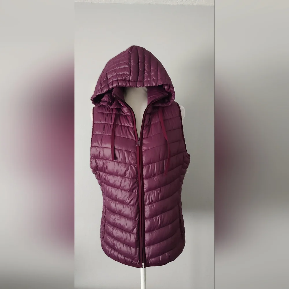 Old Navy Vest Women Puffer Color Purple Pockets Lightweight  Hoodie Medium  New